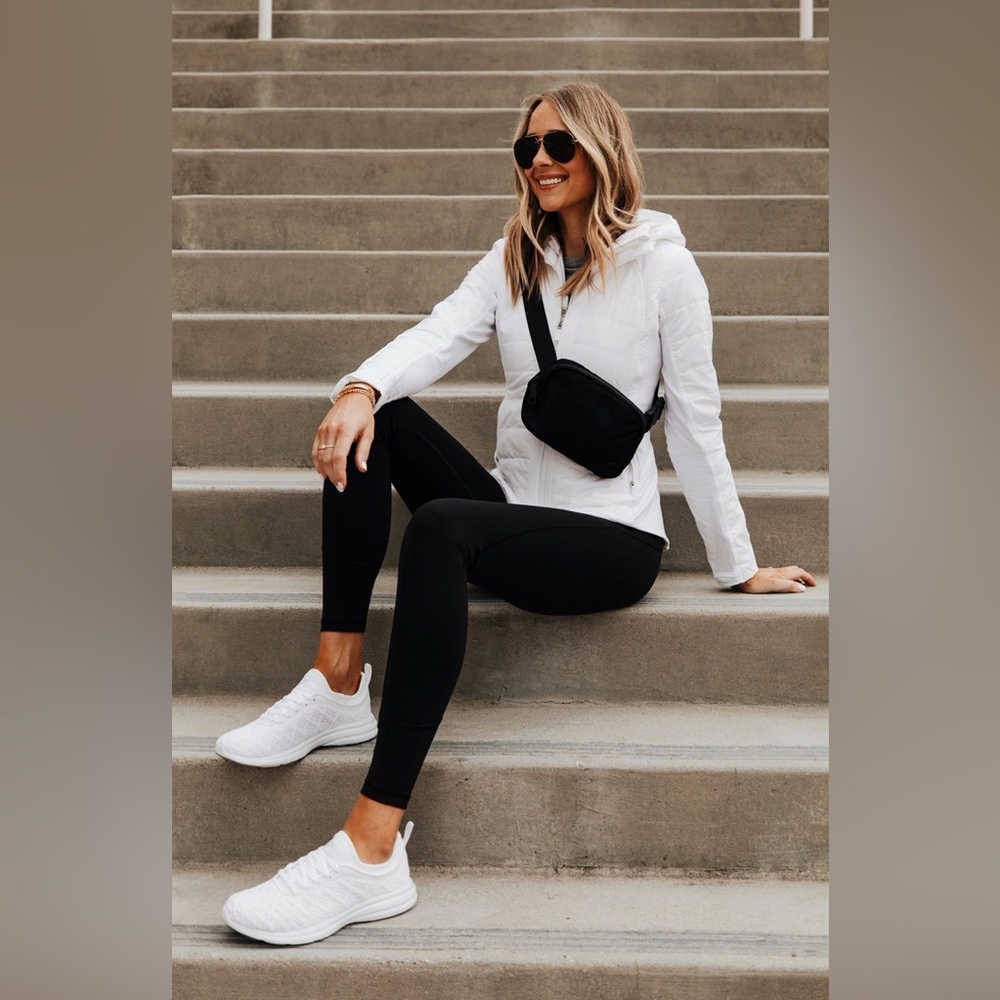 Lululemon another mile jacket white size 4